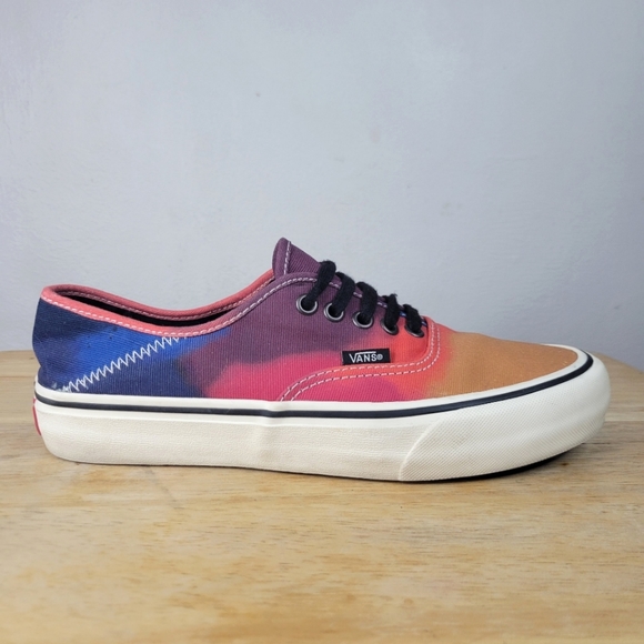 Vans authentic, Multicolor Ombre, Sunset Fade, Unisex Size : 9.5 (BARELY WORN) - Picture 6 of 16